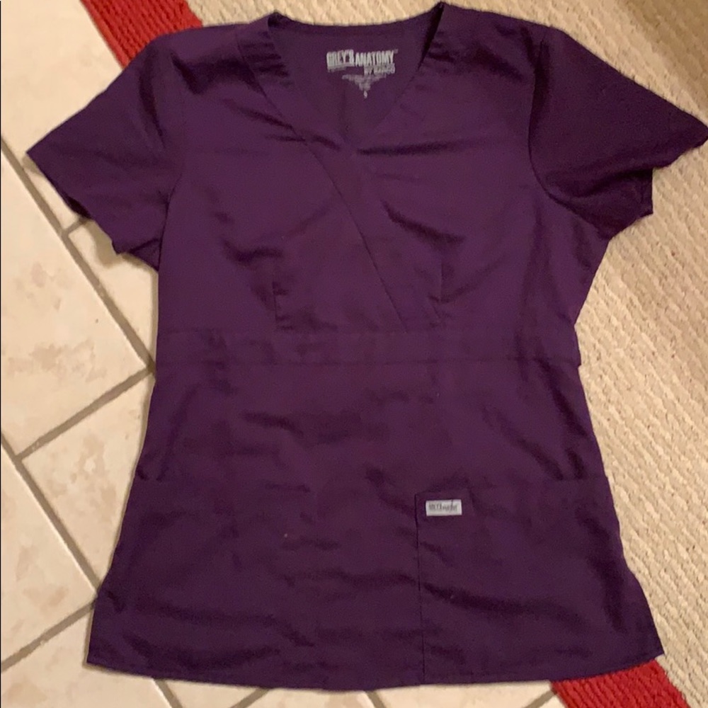 Greys anatomy small top